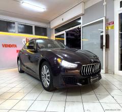 Auto - Maserati ghibli v6 diesel 275 cv