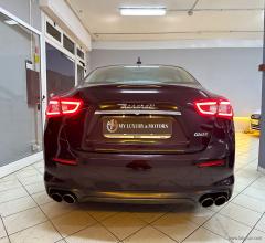 Auto - Maserati ghibli v6 diesel 275 cv