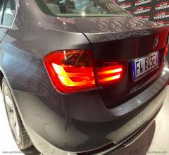 Auto - Bmw 320d luxury