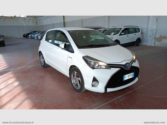 Auto - Toyota yaris 1.5 hybrid 5p. active