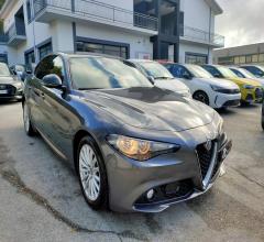 Auto - Alfa romeo giulia 2.2 td 136 cv at8 super