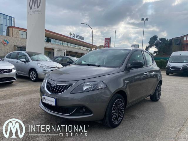 Lancia ypsilon 1.0 firefly 5p.s&s hyb. eco gold