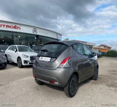 Auto - Lancia ypsilon 1.0 firefly 5p.s&s hyb. eco gold