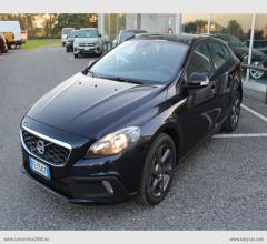 Auto - Volvo v40 cross country d2 momentum gancio traino !!!!