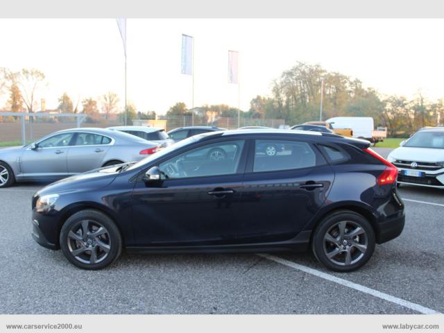 Auto - Volvo v40 cross country d2 momentum gancio traino !!!!