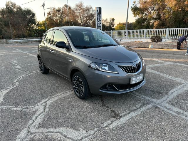 Auto - Lancia ypsilon 1.0 firefly 5p. s&s hybrid oro