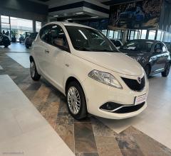 Auto - Lancia ypsilon 1.2 69 cv 5p. silver