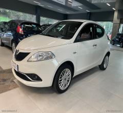 Auto - Lancia ypsilon 1.2 69 cv 5p. silver