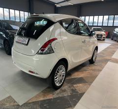 Auto - Lancia ypsilon 1.2 69 cv 5p. silver