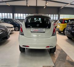 Auto - Lancia ypsilon 1.2 69 cv 5p. silver