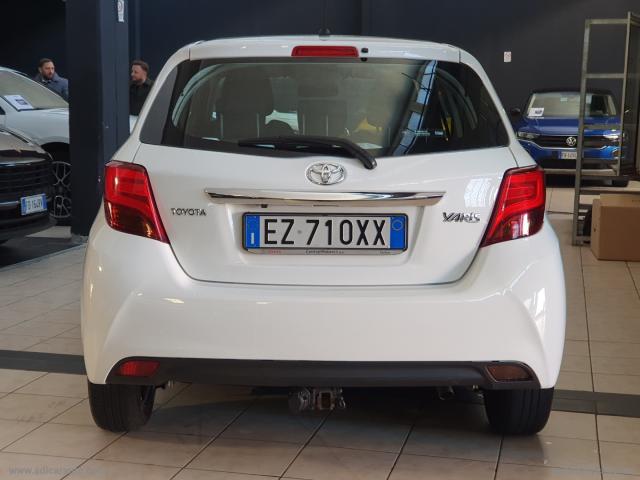 Auto - Toyota yaris 1.4 d-4d 5p.