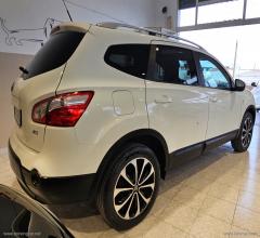 Auto - Nissan qashqai+2 2.0 dci dpf tekna