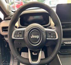 Auto - Jeep avenger 1.2 turbo e-hybrid summit 100cv