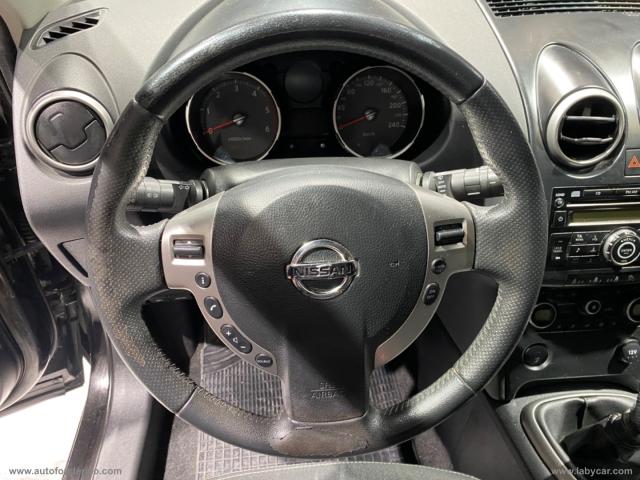 Auto - Nissan qashqai 2.0 4x4 acenta