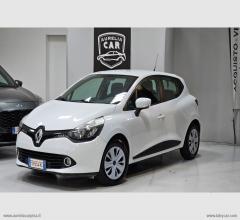 Auto - Renault clio 1.2 75 cv 5p. live