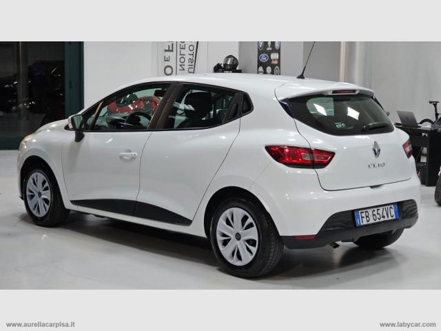 Auto - Renault clio 1.2 75 cv 5p. live