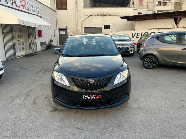 Auto - Lancia ypsilon 1.0 firefly 5p.s&s hybrid silver