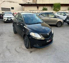 Auto - Lancia ypsilon 1.0 firefly 5p.s&s hybrid silver