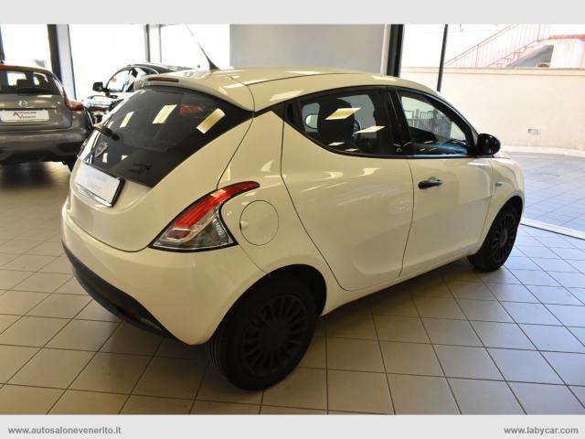 Auto - Lancia ypsilon 1.2 69 cv 5p. s&s elefantino blu