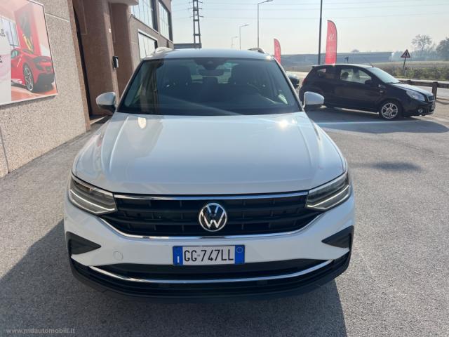 Auto - Volkswagen tiguan 1.5 tsi act life