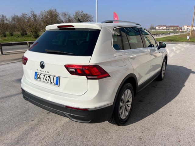 Auto - Volkswagen tiguan 1.5 tsi act life