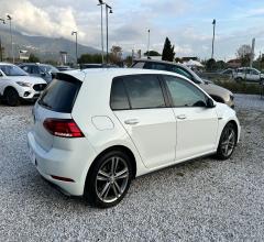 Auto - Volkswagen golf 1.0 tsi 115cv dsg 5p. r-line