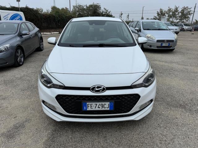 Hyundai i20 1.2 84 cv 5p. econext comfort