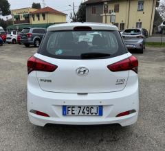 Auto - Hyundai i20 1.2 84 cv 5p. econext comfort