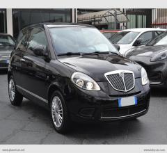 Auto - Lancia ypsilon 1.3 mjt 75 cv new oro