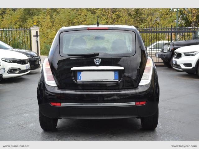 Auto - Lancia ypsilon 1.3 mjt 75 cv new oro