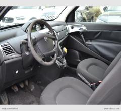 Auto - Lancia ypsilon 1.3 mjt 75 cv new oro