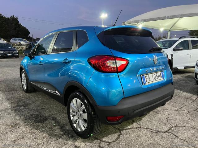 Auto - Renault captur 1.5 dci 8v 90 cv s&s wave