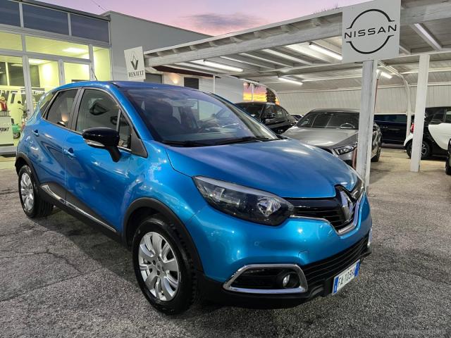 Auto - Renault captur 1.5 dci 8v 90 cv s&s wave