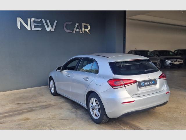 Auto - Mercedes-benz a 180 d business