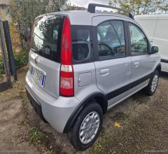 Auto - Fiat panda 1.2 4x4 climbing