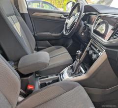 Auto - Volkswagen t-roc 1.0 tsi business bmt