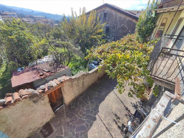 Casa indipendente in vendita a santo stefano di rogliano centro storico