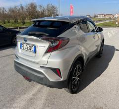 Auto - Toyota c-hr 1.8 hybrid e-cvt lounge