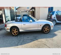 Auto - Mazda mx-5 1.6i 16v