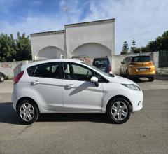 Auto - Ford fiesta+ 1.4 5p. bz.- gpl