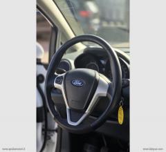 Auto - Ford fiesta+ 1.4 5p. bz.- gpl