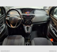 Auto - Lancia ypsilon 1.2 69 cv 5p. gpl ecochic gold