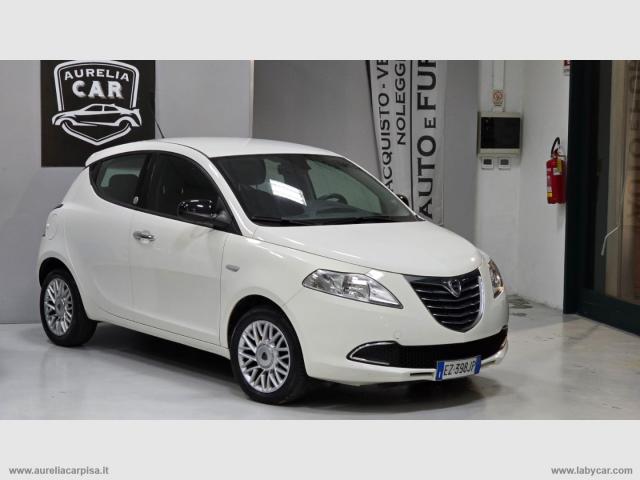 Auto - Lancia ypsilon 1.2 69 cv 5p. gpl ecochic gold