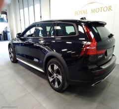 Auto - Volvo v60 cross country d4 awd geartr.bus.plus