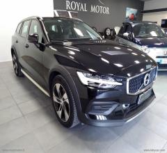 Auto - Volvo v60 cross country d4 awd geartr.bus.plus