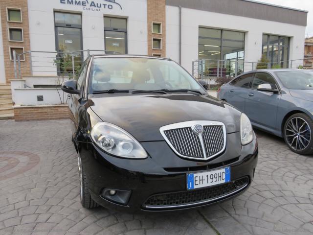 Auto - Lancia ypsilon 1.2 69 cv unyca