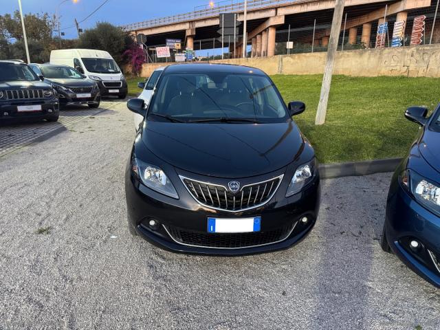 Auto - Lancia ypsilon 1.0 firefly 5p.s&s hybryd gold