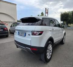 Auto - Land rover rr evoque 2.2 sd4 5p. pure