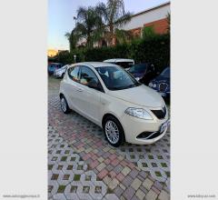 Auto - Lancia ypsilon 1.2 69 cv 5p. gpl ecochic silver