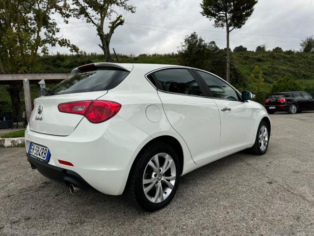 Auto - Alfa romeo giulietta 2.0 jtdm-2 140 cv distinctive